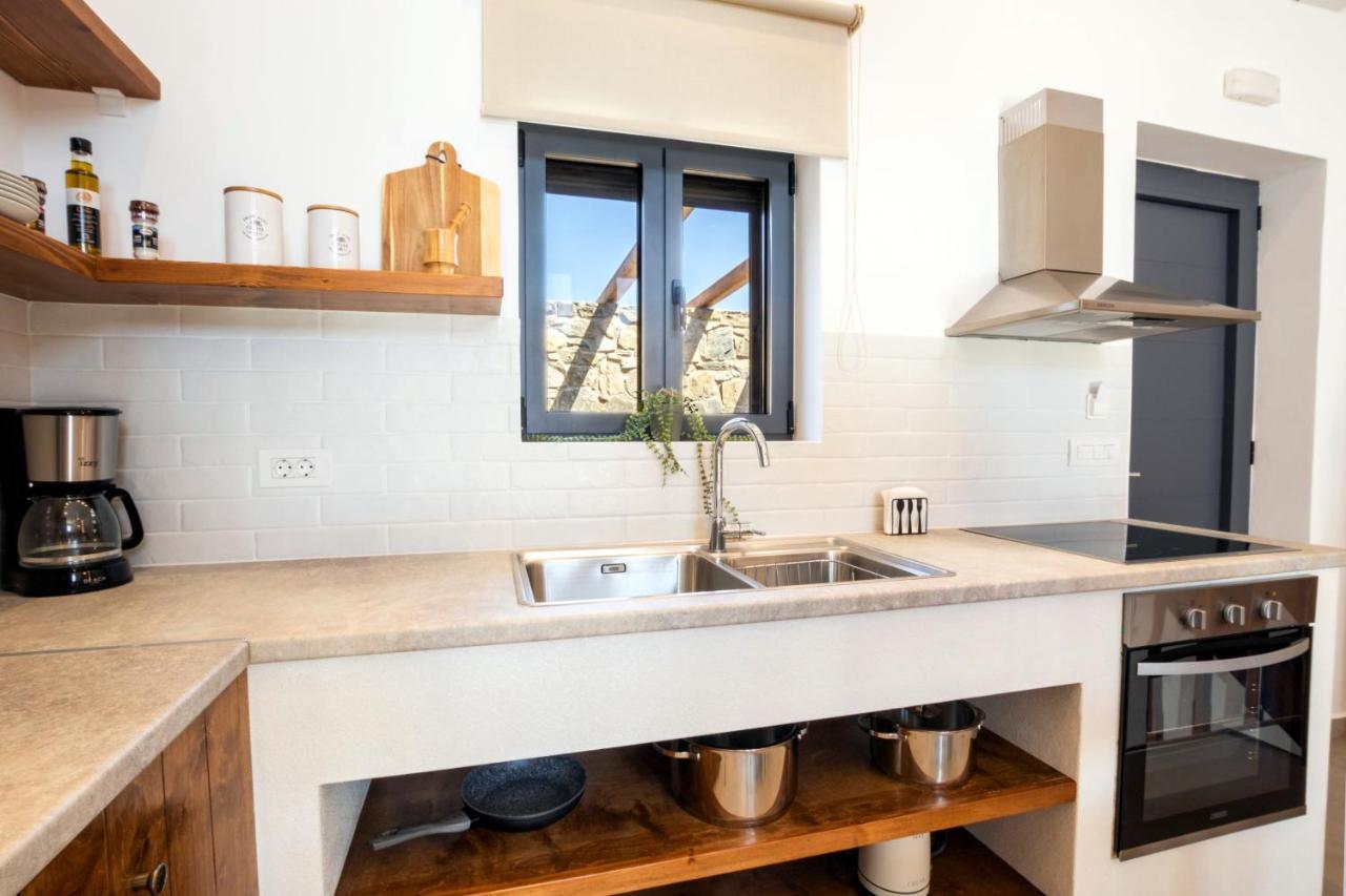 Cato Agro 4, Seafront Villa With Private Pool Afiartis Eksteriør bilde